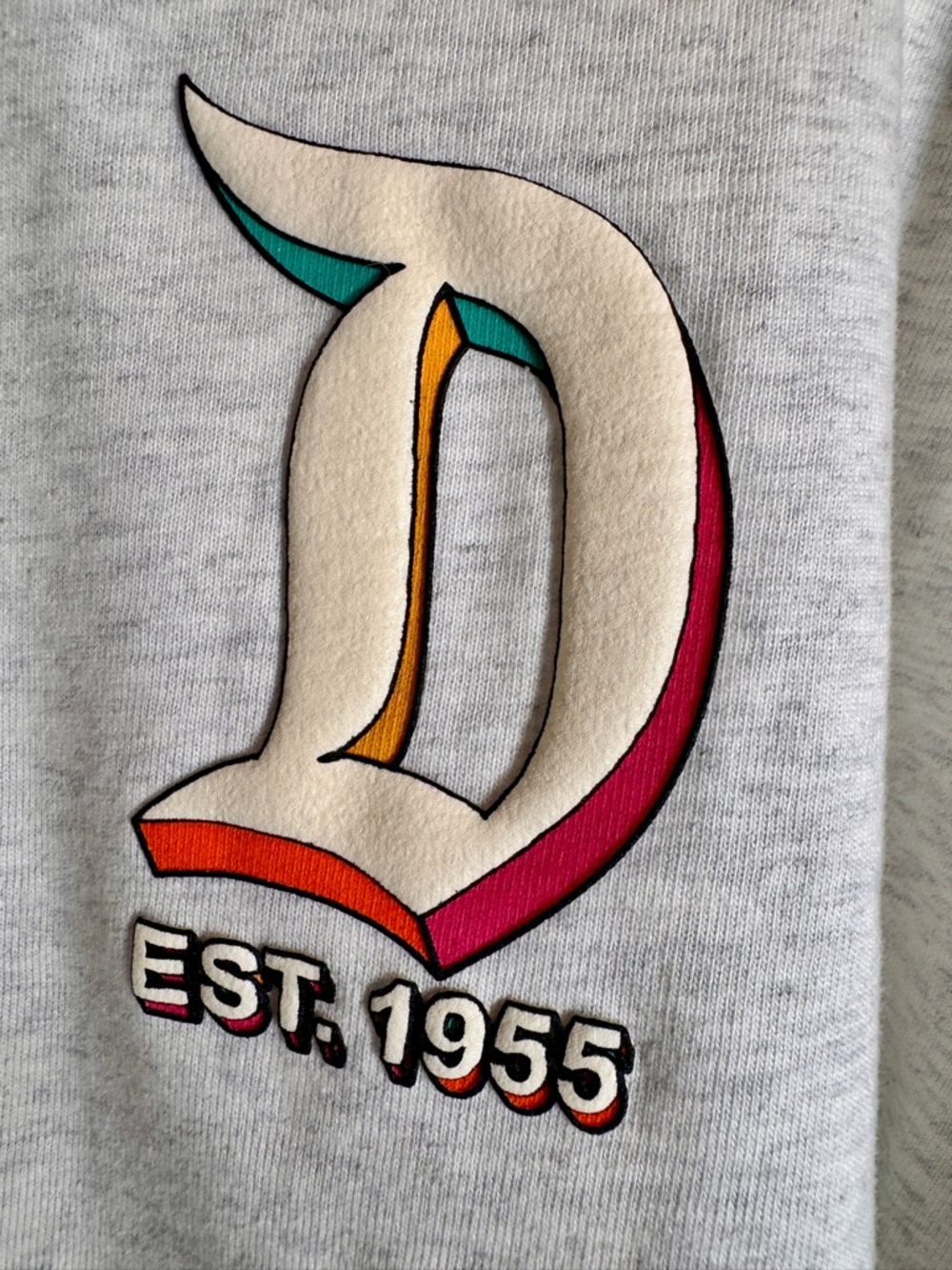 NWT Disneyland Character Letters Spirit Jersey XXL - Picture 8 of 15